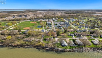 422 James Street, Marblehead, 43440, 4 Bedrooms Bedrooms, ,2 BathroomsBathrooms,Residential,For Sale,James,20251345