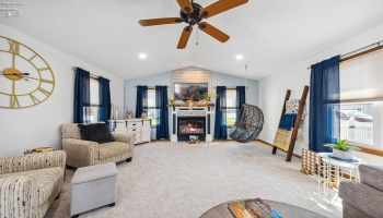 422 James Street, Marblehead, 43440, 4 Bedrooms Bedrooms, ,2 BathroomsBathrooms,Residential,For Sale,James,20251345
