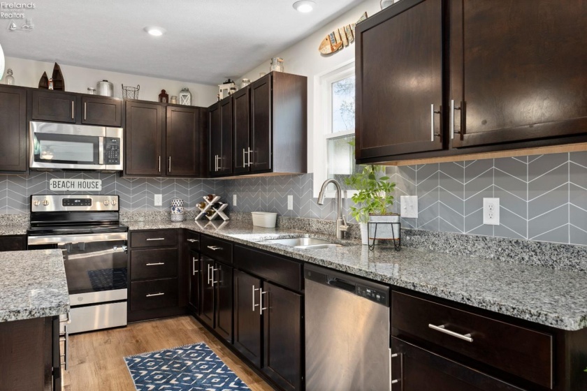 6035 Conneaut Light Drive, Vermilion, 44089, 4 Bedrooms Bedrooms, ,3 BathroomsBathrooms,Residential,For Sale,Conneaut Light,20251503