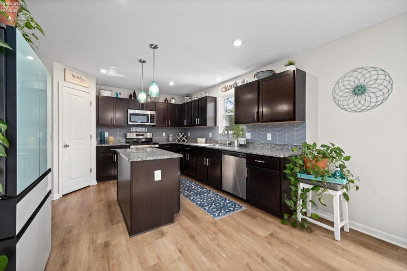 6035 Conneaut Light Drive, Vermilion, 44089, 4 Bedrooms Bedrooms, ,3 BathroomsBathrooms,Residential,For Sale,Conneaut Light,20251503