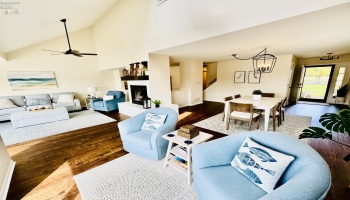 100 Harbors End Drive, Port Clinton, 43452, 2 Bedrooms Bedrooms, ,2 BathroomsBathrooms,Residential,For Sale,Harbors End,20251377