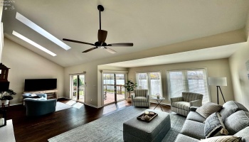 100 Harbors End Drive, Port Clinton, 43452, 2 Bedrooms Bedrooms, ,2 BathroomsBathrooms,Residential,For Sale,Harbors End,20251377