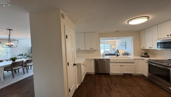 100 Harbors End Drive, Port Clinton, 43452, 2 Bedrooms Bedrooms, ,2 BathroomsBathrooms,Residential,For Sale,Harbors End,20251377