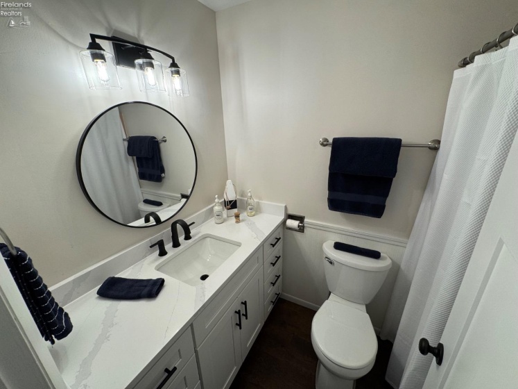 100 Harbors End Drive, Port Clinton, 43452, 2 Bedrooms Bedrooms, ,2 BathroomsBathrooms,Residential,For Sale,Harbors End,20251377