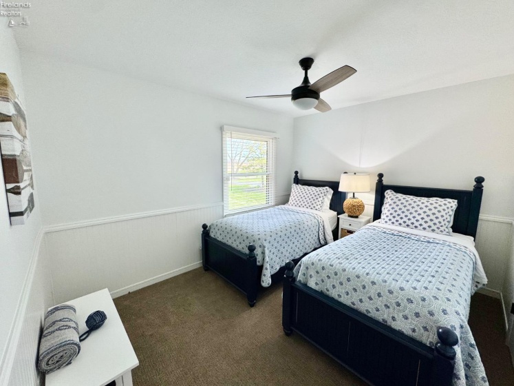 100 Harbors End Drive, Port Clinton, 43452, 2 Bedrooms Bedrooms, ,2 BathroomsBathrooms,Residential,For Sale,Harbors End,20251377