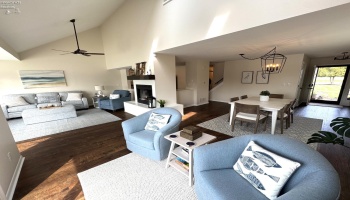 100 Harbors End Drive, Port Clinton, 43452, 2 Bedrooms Bedrooms, ,2 BathroomsBathrooms,Residential,For Sale,Harbors End,20251377