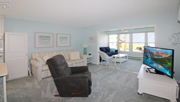 206 Lakeshore Drive, Port Clinton, 43452, 1 Bedroom Bedrooms, ,1 BathroomBathrooms,Residential,For Sale,Lakeshore,20251294