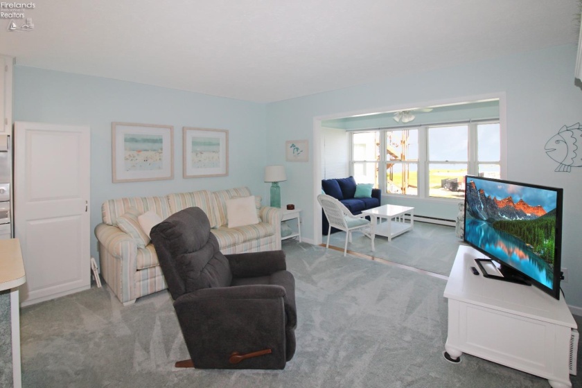 206 Lakeshore Drive, Port Clinton, 43452, 1 Bedroom Bedrooms, ,1 BathroomBathrooms,Residential,For Sale,Lakeshore,20251294
