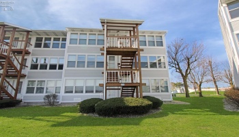 206 Lakeshore Drive, Port Clinton, 43452, 1 Bedroom Bedrooms, ,1 BathroomBathrooms,Residential,For Sale,Lakeshore,20251294