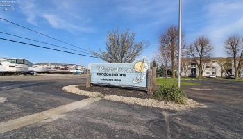 206 Lakeshore Drive, Port Clinton, 43452, 1 Bedroom Bedrooms, ,1 BathroomBathrooms,Residential,For Sale,Lakeshore,20251294