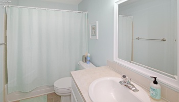 206 Lakeshore Drive, Port Clinton, 43452, 1 Bedroom Bedrooms, ,1 BathroomBathrooms,Residential,For Sale,Lakeshore,20251294