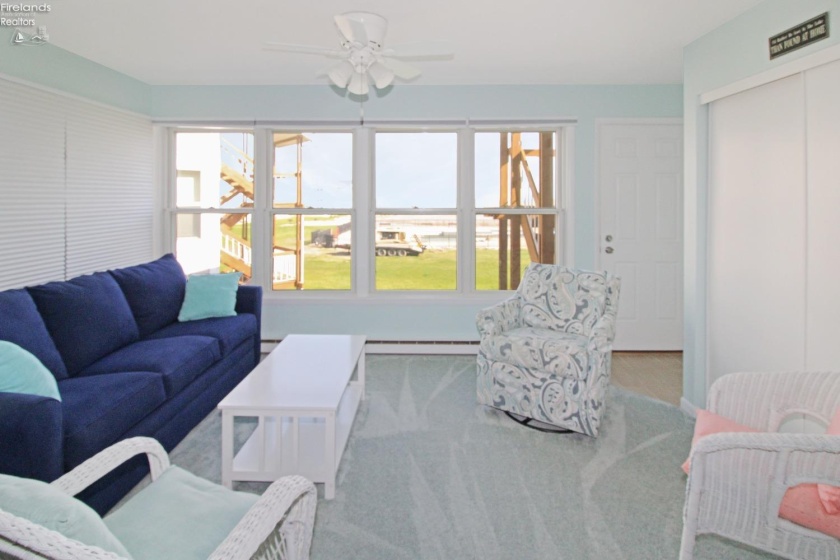 206 Lakeshore Drive, Port Clinton, 43452, 1 Bedroom Bedrooms, ,1 BathroomBathrooms,Residential,For Sale,Lakeshore,20251294