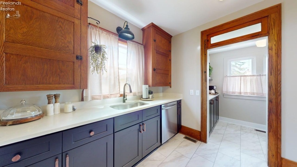 810 Park, Willard, 44890, 3 Bedrooms Bedrooms, ,1 BathroomBathrooms,Residential,For Sale,Park,20251329