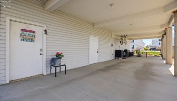 87 Schooner Point Drive, Port Clinton, 43452, 2 Bedrooms Bedrooms, ,2 BathroomsBathrooms,Residential,For Sale,Schooner Point,20251408