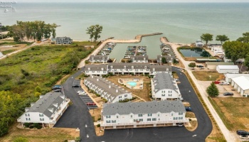 87 Schooner Point Drive, Port Clinton, 43452, 2 Bedrooms Bedrooms, ,2 BathroomsBathrooms,Residential,For Sale,Schooner Point,20251408