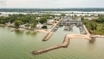 87 Schooner Point Drive, Port Clinton, 43452, 2 Bedrooms Bedrooms, ,2 BathroomsBathrooms,Residential,For Sale,Schooner Point,20251408