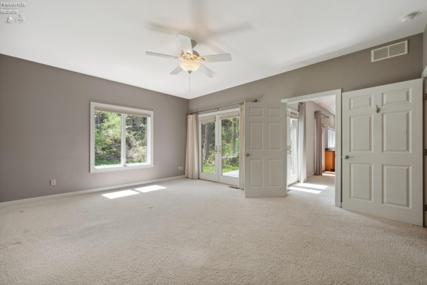3580 Oak Lake Drive, Port Clinton, 43452, 3 Bedrooms Bedrooms, ,3 BathroomsBathrooms,Residential,For Sale,Oak Lake,20251392