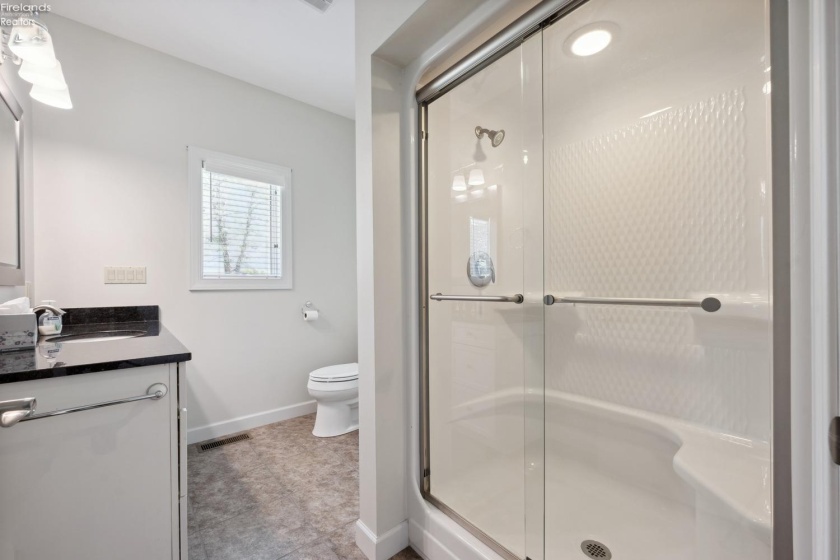 3580 Oak Lake Drive, Port Clinton, 43452, 3 Bedrooms Bedrooms, ,3 BathroomsBathrooms,Residential,For Sale,Oak Lake,20251392
