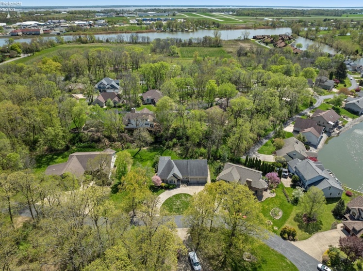 3580 Oak Lake Drive, Port Clinton, 43452, 3 Bedrooms Bedrooms, ,3 BathroomsBathrooms,Residential,For Sale,Oak Lake,20251392