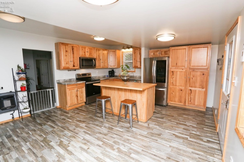 3341 Main, Burgoon, 43407, 3 Bedrooms Bedrooms, ,1 BathroomBathrooms,Residential,For Sale,Main,20251351
