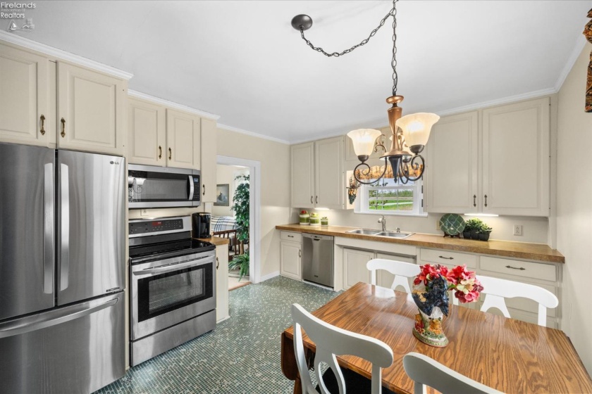 5821 Benton Carroll Road, Oak Harbor, 43449, 2 Bedrooms Bedrooms, ,1 BathroomBathrooms,Residential,For Sale,Benton Carroll,20251505