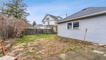52 Hall Street, Tiffin, 44883, 3 Bedrooms Bedrooms, ,1 BathroomBathrooms,Residential,For Sale,Hall,20251324