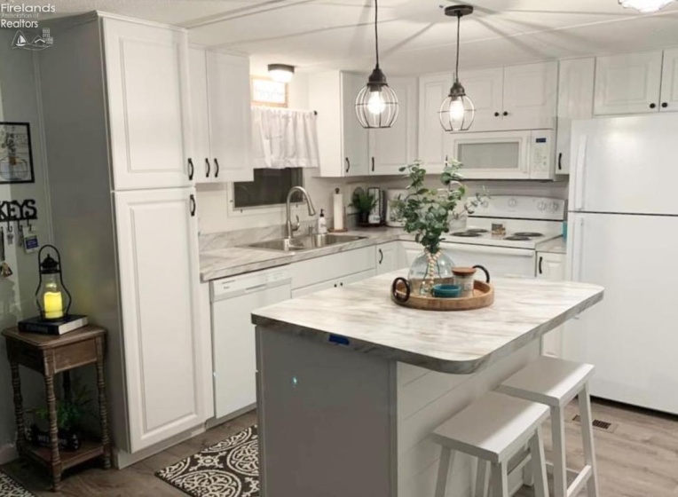 999 Buck Road, Marblehead, 43440, 2 Bedrooms Bedrooms, ,2 BathroomsBathrooms,Residential,For Sale,Buck,20251344