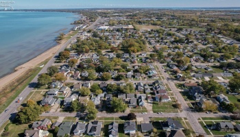 123 Hayes Avenue, Port Clinton, 43452, 3 Bedrooms Bedrooms, ,1 BathroomBathrooms,Residential,For Sale,Hayes,20251336 123 Hayes Avenue, Port Clinton, 43452, 3 Bedrooms Bedrooms, ,1 BathroomBathrooms,Residential,For Sale,Hayes,20251336