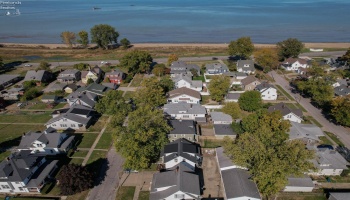 123 Hayes Avenue, Port Clinton, 43452, 3 Bedrooms Bedrooms, ,1 BathroomBathrooms,Residential,For Sale,Hayes,20251336 123 Hayes Avenue, Port Clinton, 43452, 3 Bedrooms Bedrooms, ,1 BathroomBathrooms,Residential,For Sale,Hayes,20251336