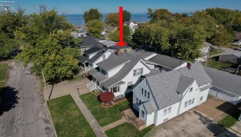 123 Hayes Avenue, Port Clinton, 43452, 3 Bedrooms Bedrooms, ,1 BathroomBathrooms,Residential,For Sale,Hayes,20251336 123 Hayes Avenue, Port Clinton, 43452, 3 Bedrooms Bedrooms, ,1 BathroomBathrooms,Residential,For Sale,Hayes,20251336