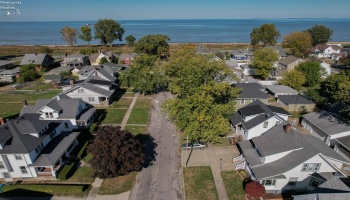 123 Hayes Avenue, Port Clinton, 43452, 3 Bedrooms Bedrooms, ,1 BathroomBathrooms,Residential,For Sale,Hayes,20251336 123 Hayes Avenue, Port Clinton, 43452, 3 Bedrooms Bedrooms, ,1 BathroomBathrooms,Residential,For Sale,Hayes,20251336