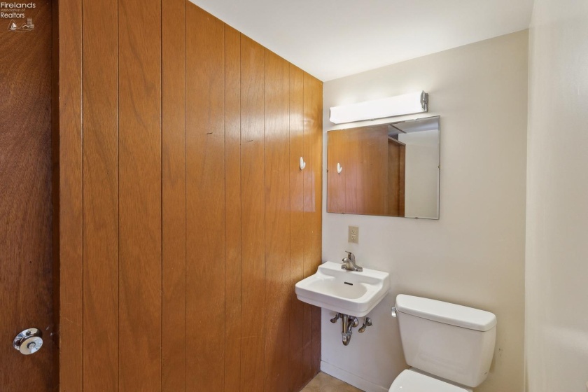 10 Robin Park Boulevard, Oberlin, 44074, 4 Bedrooms Bedrooms, ,4 BathroomsBathrooms,Residential,For Sale,Robin Park,20251471