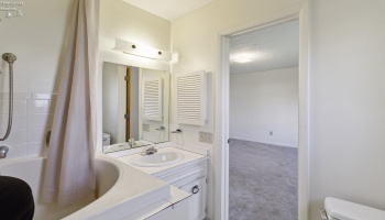 10 Robin Park Boulevard, Oberlin, 44074, 4 Bedrooms Bedrooms, ,4 BathroomsBathrooms,Residential,For Sale,Robin Park,20251471 10 Robin Park Boulevard, Oberlin, 44074, 4 Bedrooms Bedrooms, ,4 BathroomsBathrooms,Residential,For Sale,Robin Park,20251471