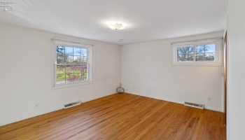 10 Robin Park Boulevard, Oberlin, 44074, 4 Bedrooms Bedrooms, ,4 BathroomsBathrooms,Residential,For Sale,Robin Park,20251471 10 Robin Park Boulevard, Oberlin, 44074, 4 Bedrooms Bedrooms, ,4 BathroomsBathrooms,Residential,For Sale,Robin Park,20251471