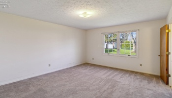 10 Robin Park Boulevard, Oberlin, 44074, 4 Bedrooms Bedrooms, ,4 BathroomsBathrooms,Residential,For Sale,Robin Park,20251471 10 Robin Park Boulevard, Oberlin, 44074, 4 Bedrooms Bedrooms, ,4 BathroomsBathrooms,Residential,For Sale,Robin Park,20251471