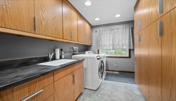 5791 Creekside lane, North Ridgeville, 44039, 3 Bedrooms Bedrooms, ,2 BathroomsBathrooms,Residential,For Sale,Creekside lane,20251396 5791 Creekside lane, North Ridgeville, 44039, 3 Bedrooms Bedrooms, ,2 BathroomsBathrooms,Residential,For Sale,Creekside lane,20251396