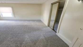 Master bedroom. Master bedroom.