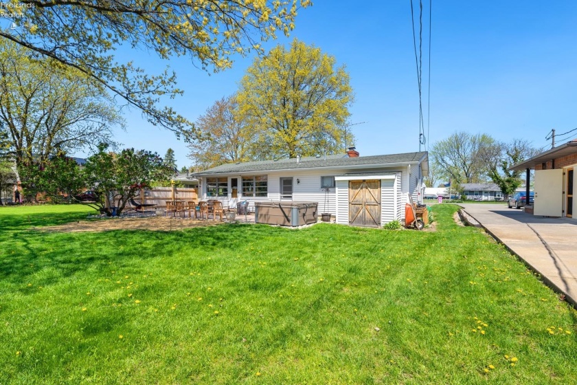 5516 Foxhaven Drive, Port Clinton, 43452, 2 Bedrooms Bedrooms, ,2 BathroomsBathrooms,Residential,For Sale,Foxhaven,20251504