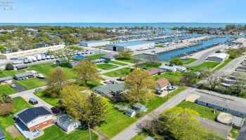 5516 Foxhaven Drive, Port Clinton, 43452, 2 Bedrooms Bedrooms, ,2 BathroomsBathrooms,Residential,For Sale,Foxhaven,20251504 5516 Foxhaven Drive, Port Clinton, 43452, 2 Bedrooms Bedrooms, ,2 BathroomsBathrooms,Residential,For Sale,Foxhaven,20251504