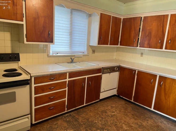 614 Third Avenue, Fremont, 43420, 3 Bedrooms Bedrooms, ,1 BathroomBathrooms,Residential,For Sale,Third,20251520