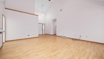 634 N Mill Street, Wellington, 44090, 3 Bedrooms Bedrooms, ,2 BathroomsBathrooms,Residential,For Sale,N Mill,20251413