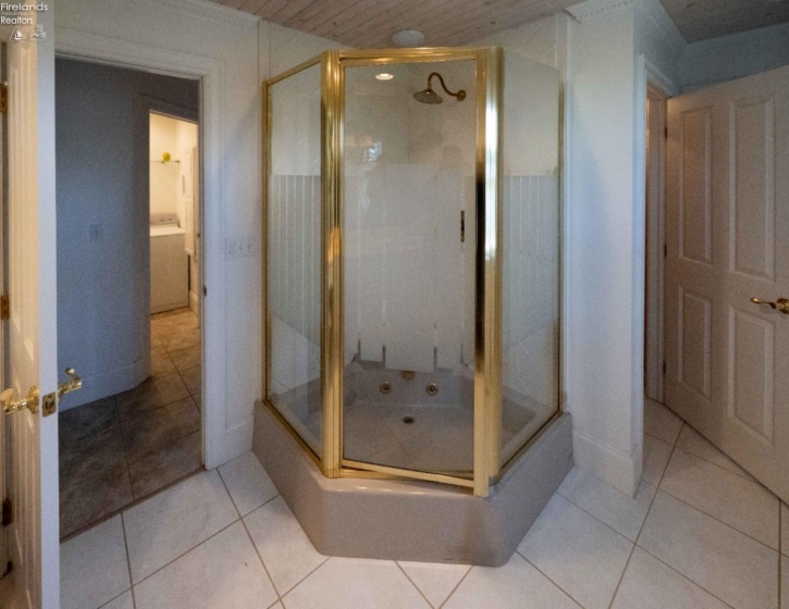 135 Morning Glory Lane, Kelleys Island, 43438, 4 Bedrooms Bedrooms, ,3 BathroomsBathrooms,Residential,For Sale,Morning Glory,20251523
