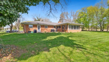 463 Catawba Road, Port Clinton, 43452, 3 Bedrooms Bedrooms, ,2 BathroomsBathrooms,Residential,For Sale,Catawba,20251491
