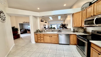 687 Hidden Harbor Drive, Port Clinton, 43452, 3 Bedrooms Bedrooms, ,2 BathroomsBathrooms,Residential,For Sale,Hidden Harbor,20251498