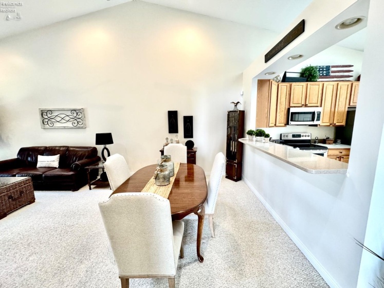 687 Hidden Harbor Drive, Port Clinton, 43452, 3 Bedrooms Bedrooms, ,2 BathroomsBathrooms,Residential,For Sale,Hidden Harbor,20251498