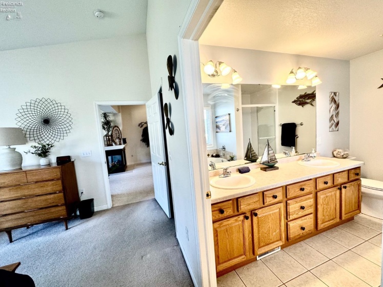 687 Hidden Harbor Drive, Port Clinton, 43452, 3 Bedrooms Bedrooms, ,2 BathroomsBathrooms,Residential,For Sale,Hidden Harbor,20251498