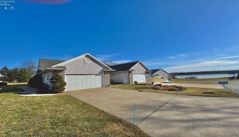 687 Hidden Harbor Drive, Port Clinton, 43452, 3 Bedrooms Bedrooms, ,2 BathroomsBathrooms,Residential,For Sale,Hidden Harbor,20251498