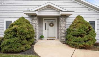 687 Hidden Harbor Drive, Port Clinton, 43452, 3 Bedrooms Bedrooms, ,2 BathroomsBathrooms,Residential,For Sale,Hidden Harbor,20251498