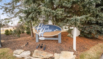 687 Hidden Harbor Drive, Port Clinton, 43452, 3 Bedrooms Bedrooms, ,2 BathroomsBathrooms,Residential,For Sale,Hidden Harbor,20251498