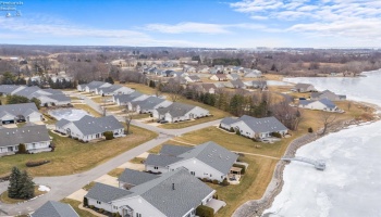 687 Hidden Harbor Drive, Port Clinton, 43452, 3 Bedrooms Bedrooms, ,2 BathroomsBathrooms,Residential,For Sale,Hidden Harbor,20251498